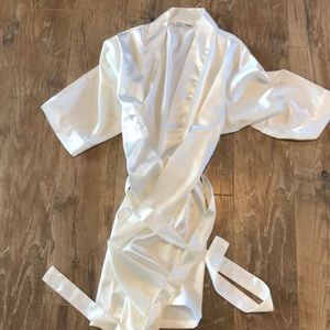 Women’s bridal robe